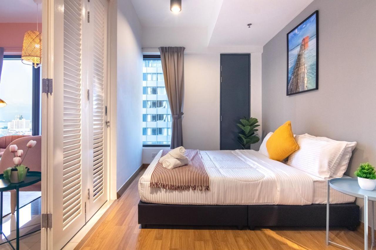 Tropicana 218 X Airlevate Suites George Town Eksteriør bilde