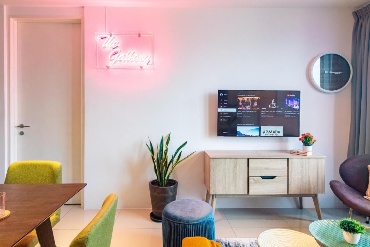 Tropicana 218 X Airlevate Suites George Town Eksteriør bilde