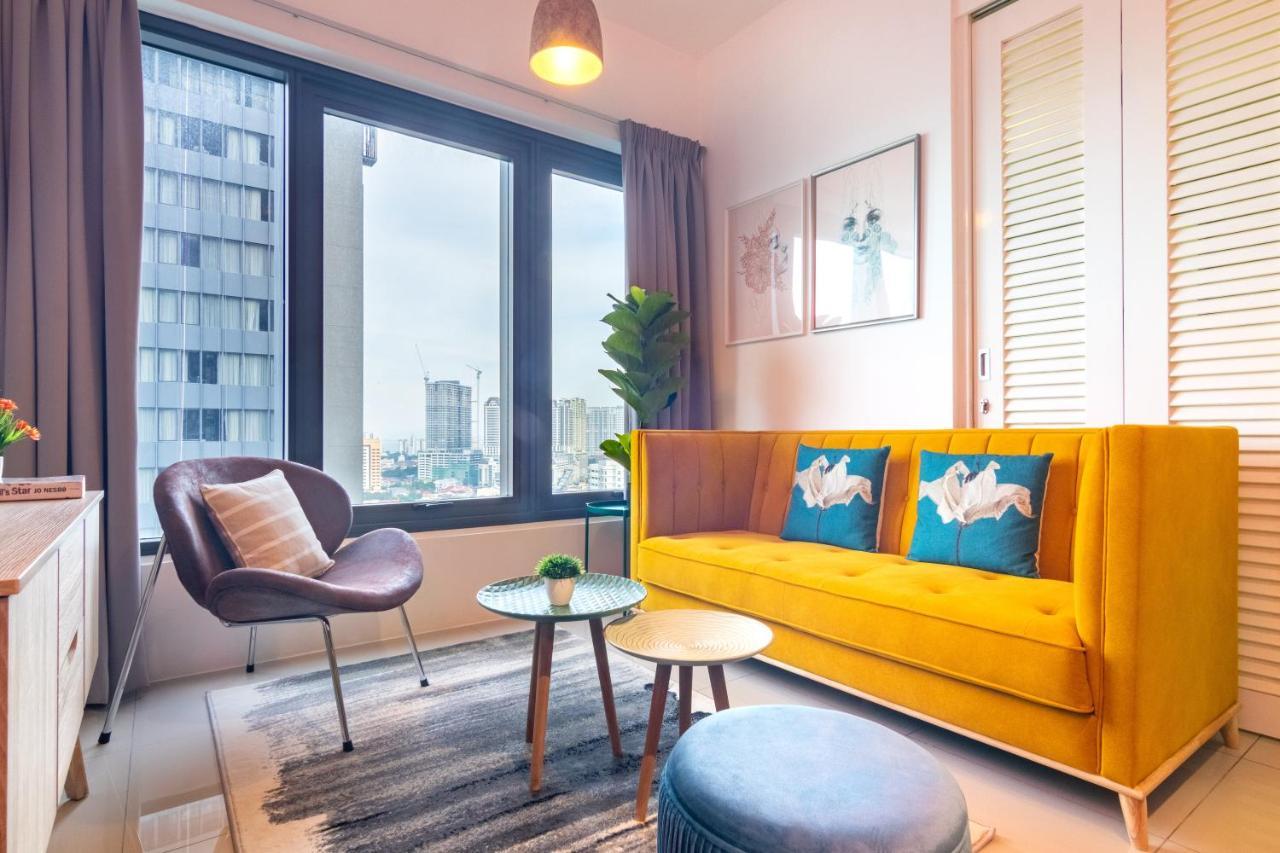Tropicana 218 X Airlevate Suites George Town Eksteriør bilde