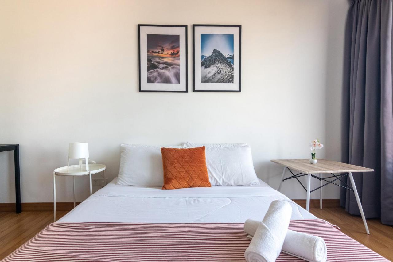 Tropicana 218 X Airlevate Suites George Town Eksteriør bilde