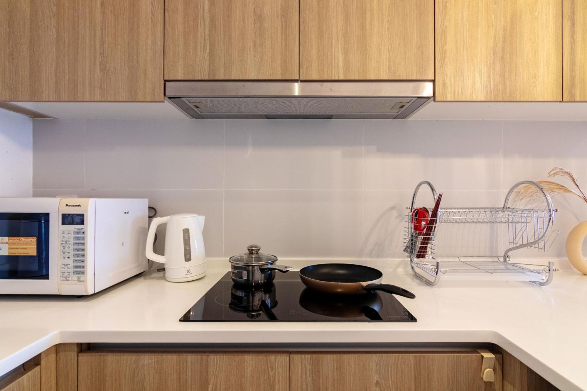Tropicana 218 X Airlevate Suites George Town Eksteriør bilde