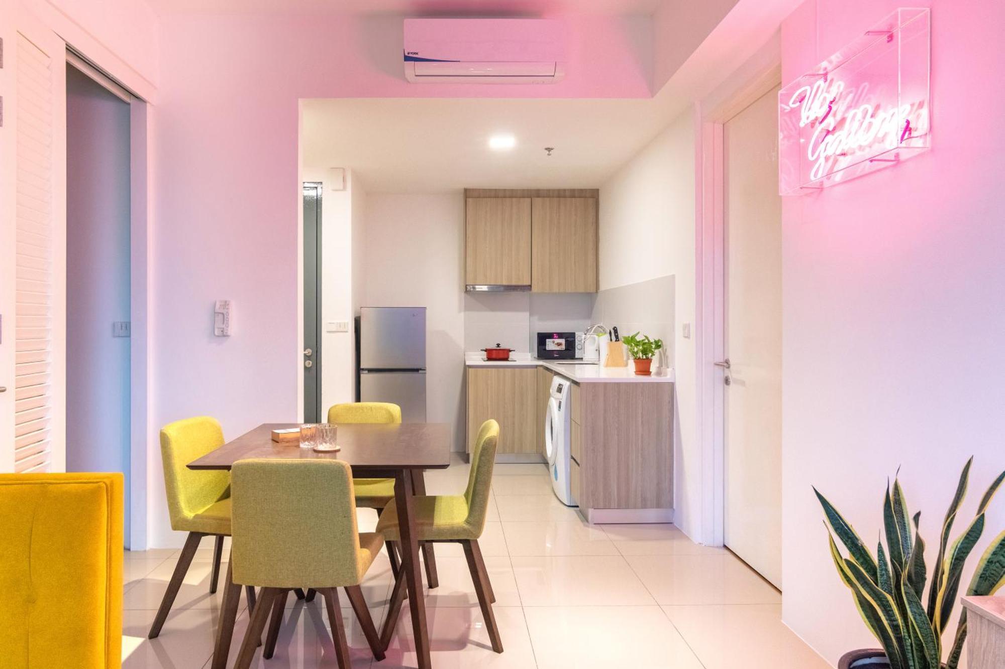 Tropicana 218 X Airlevate Suites George Town Rom bilde