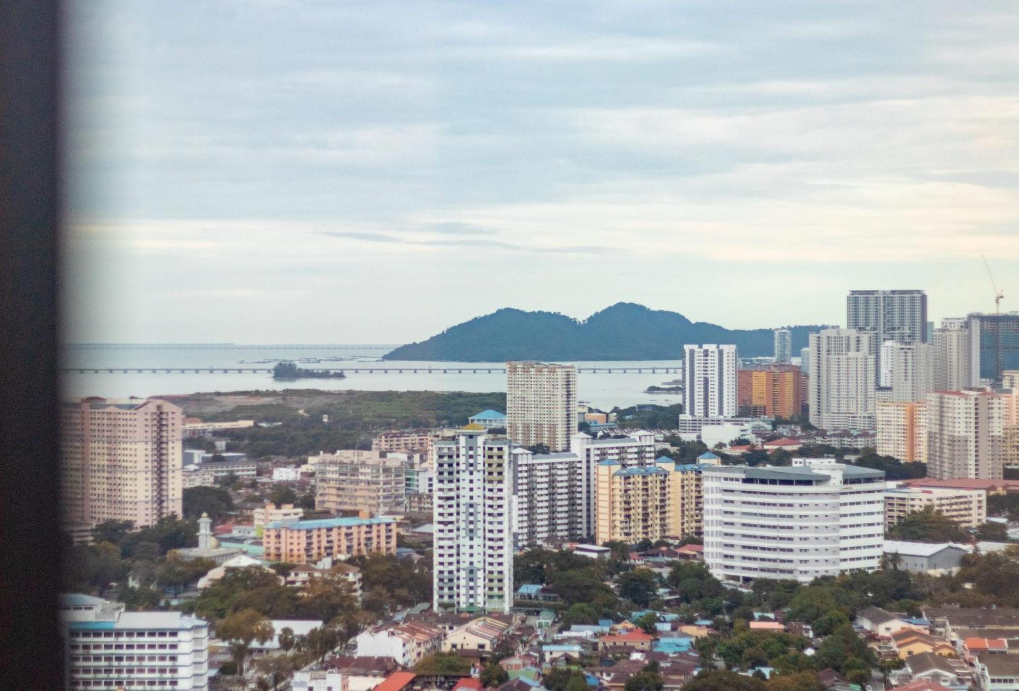Tropicana 218 X Airlevate Suites George Town Rom bilde