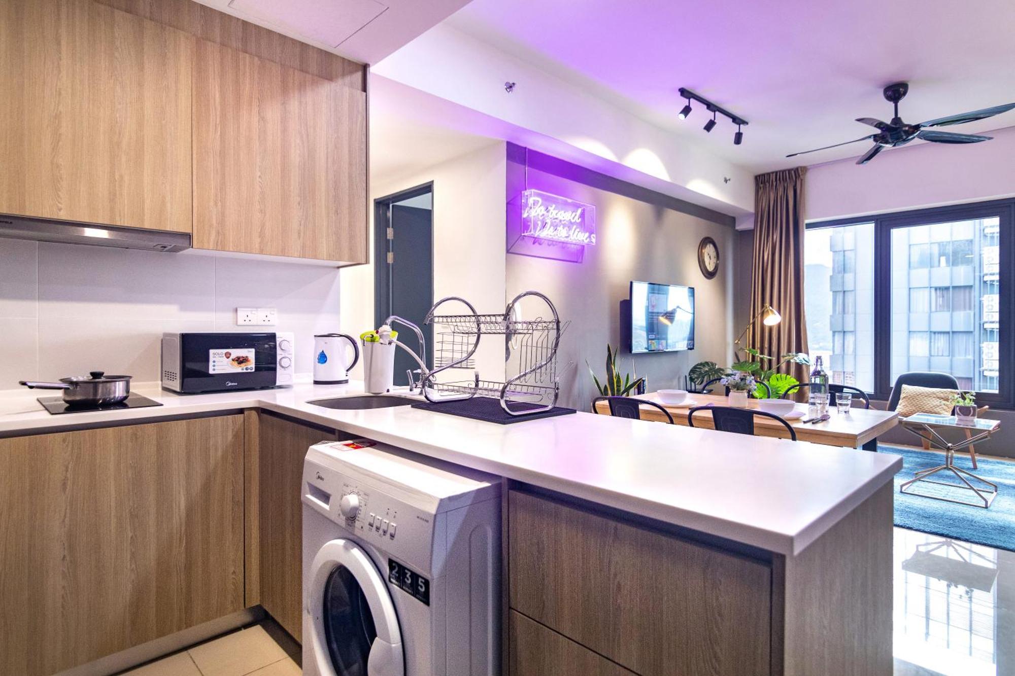 Tropicana 218 X Airlevate Suites George Town Rom bilde